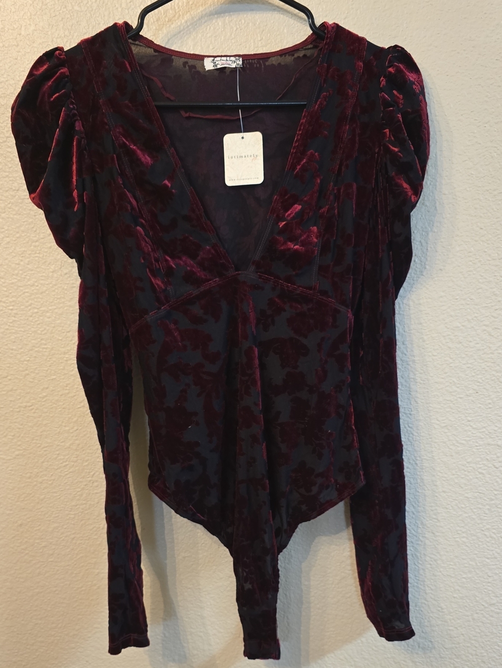 Velvet Floral Burnout V-Neck Bodysuit in Burgundy